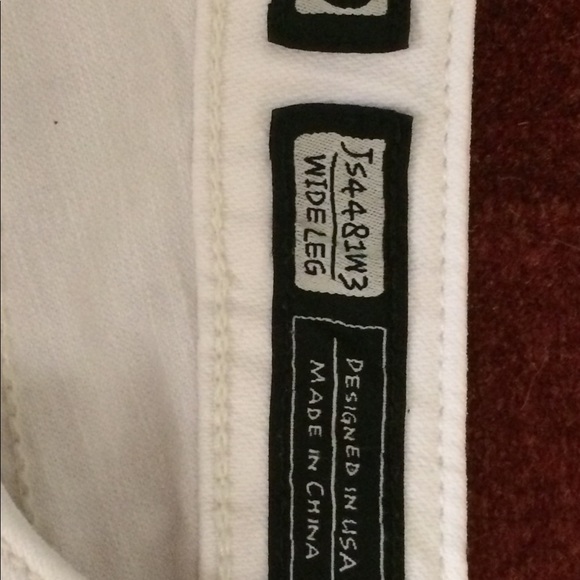 Miss Me White Jeans Size 29 wide leg - Picture 6 of 8